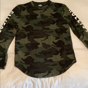 Long sleeve Hollister small camo shirt